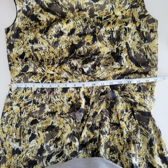 Vince Camuto Dress Faux Wrap Lined Sleeveless Camo With Tie Size 10P - Picture 7 of 10